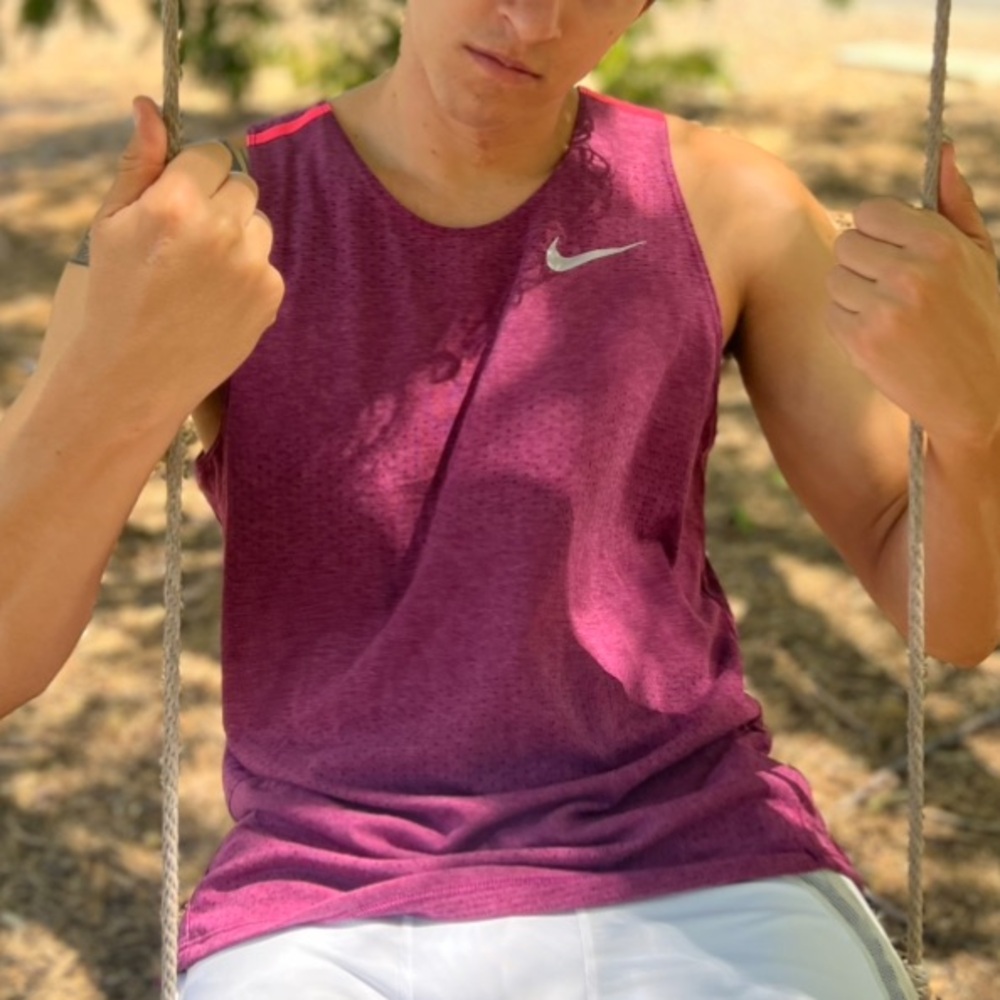 NIKE BREATHE TAILWIND MEN Tank Top SHIRT RUNNING 833130 RUN SLEEVELESS MESH AIR - Picture 4 of 16
